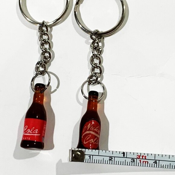 Fallout 4 Nuka Cola Bottle Keychain - 3.5inch Gaming Keychain - Picture 11 of 12